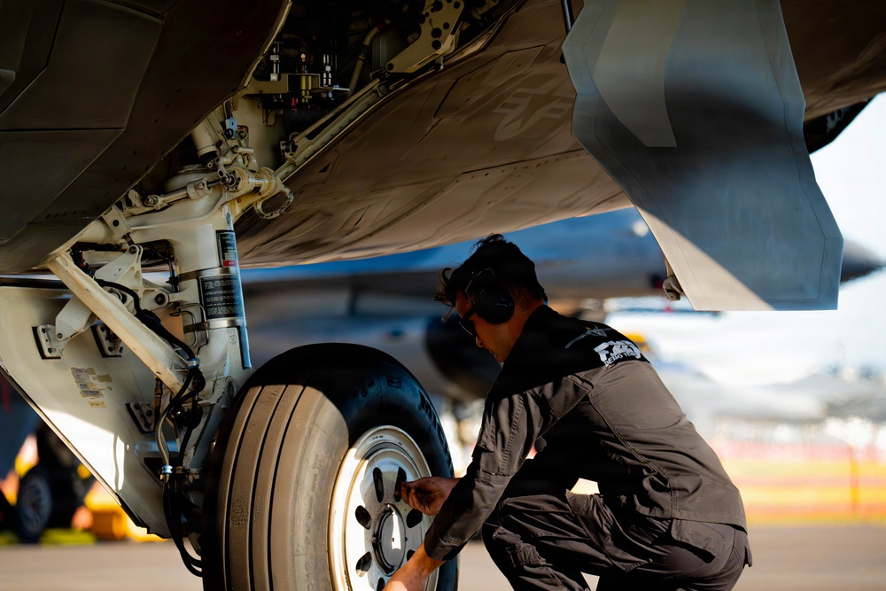 F-22 Raptor Aerial Demonstration Team performs at the Avalon Australia International Air Show 2025