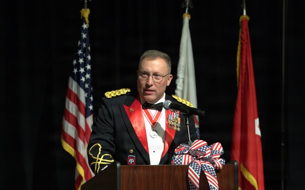 404th Maneuver Enhancement Brigade conducts Change of Command during Brigade Ball