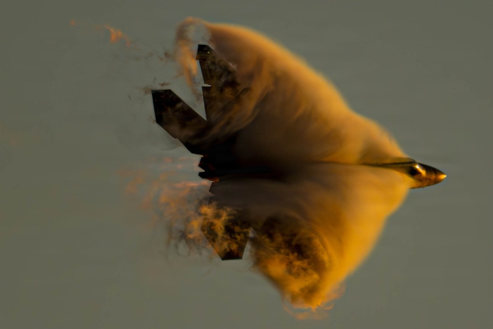 F-22 Raptor Aerial Demonstration Team performs at the Avalon Australia International Air Show 2025