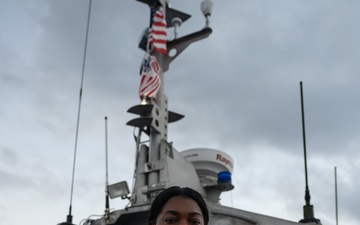 U.S. Coast Guard Station Honolulu conducts nighttime training with Air Station Barbers Point