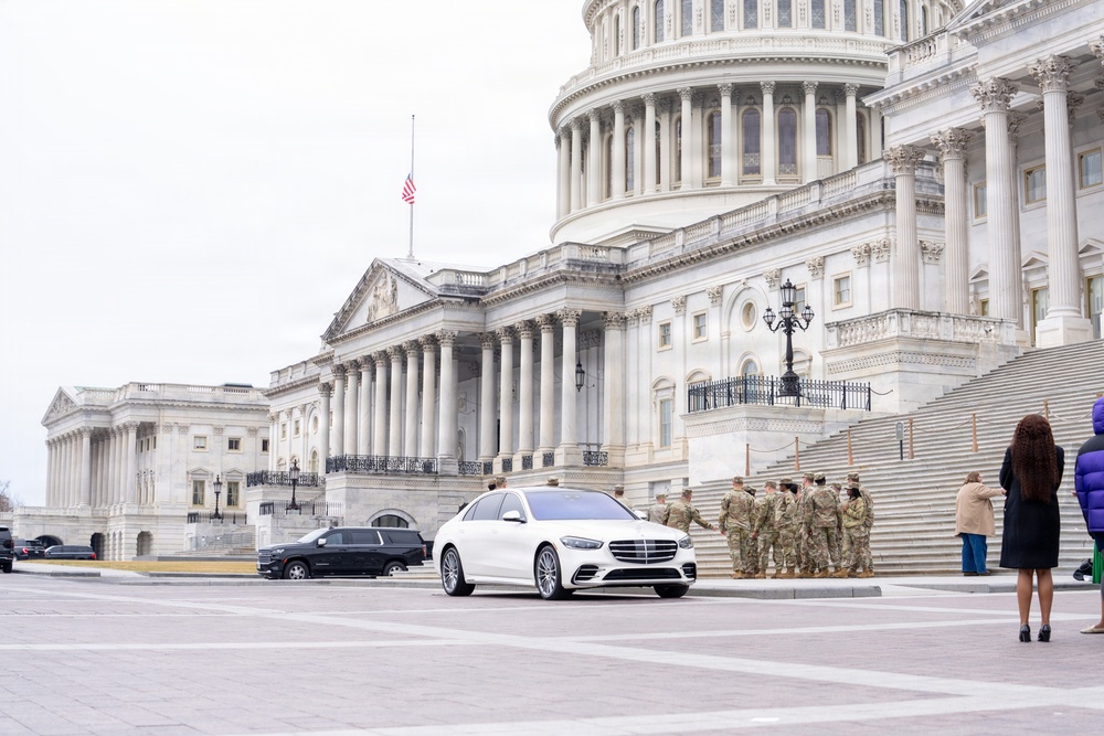 Alabama Guardsmen Meet Sen. Britt, Earn Promotions While Serving in D.C.