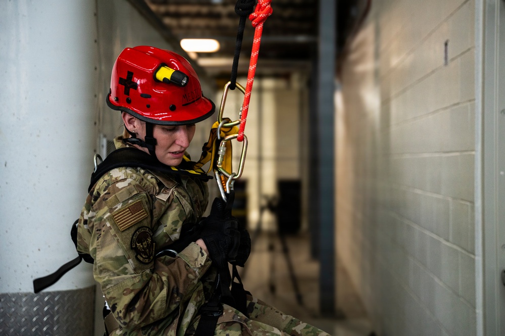 Rope confidence excersise