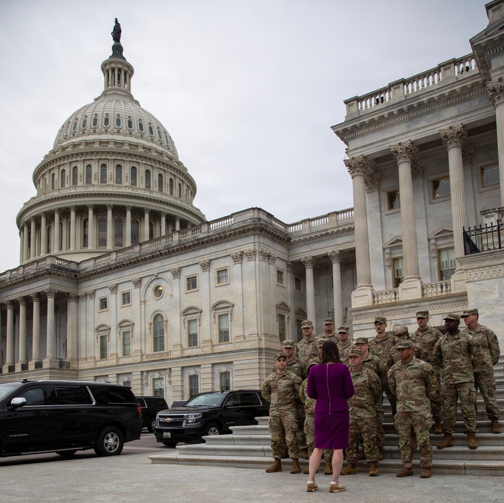 Alabama Guardsmen Meet Sen. Britt On Capitol Grounds