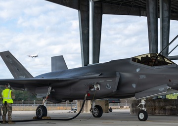 125th Fighter Wing Enhances Combat Readiness with F-35A Hot Pit Training Operations