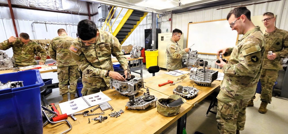 Soldiers train to earn 91J MOS at RTS-Maintenance at Fort McCoy