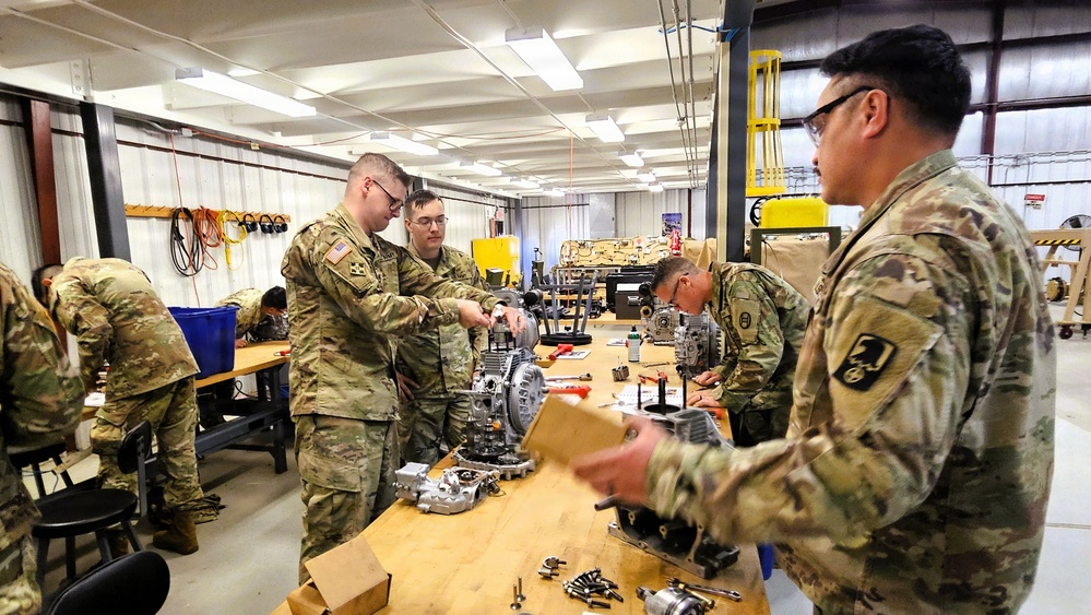 Soldiers train to earn 91J MOS at RTS-Maintenance at Fort McCoy