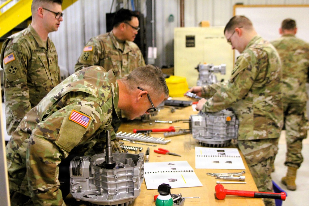 Soldiers train to earn 91J MOS at RTS-Maintenance at Fort McCoy