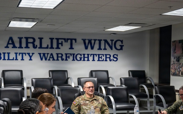 USTRANSCOM Deputy Commander Visits Team McChord