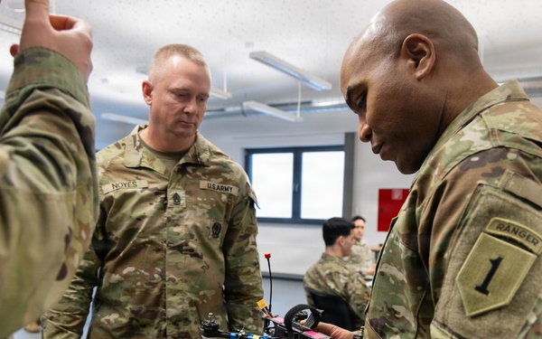 Maj. Gen. Monté Rone Visits JMTG-U