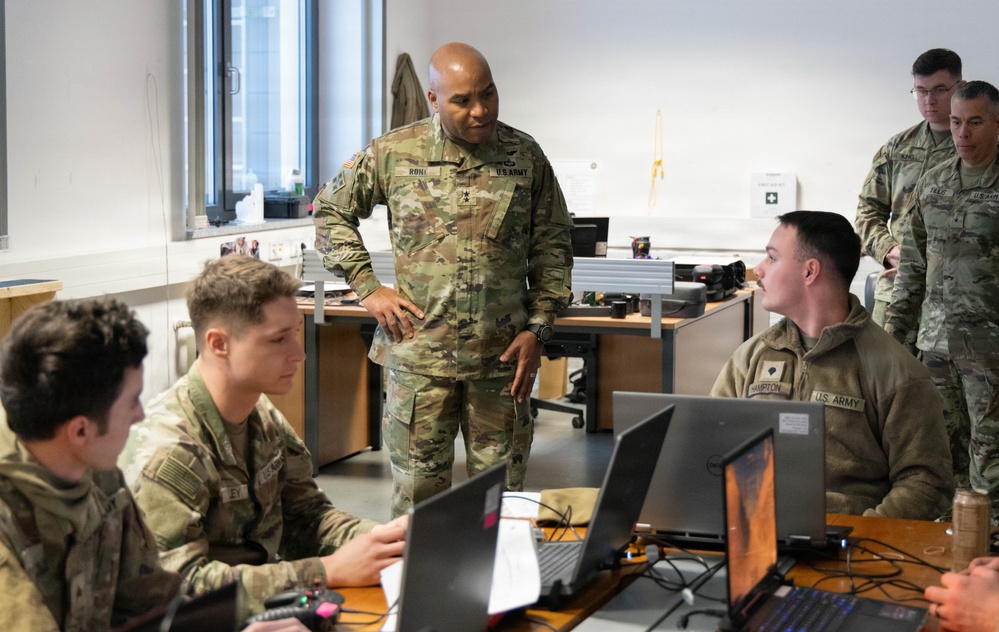 Maj. Gen. Monté Rone Visits JMTG-U