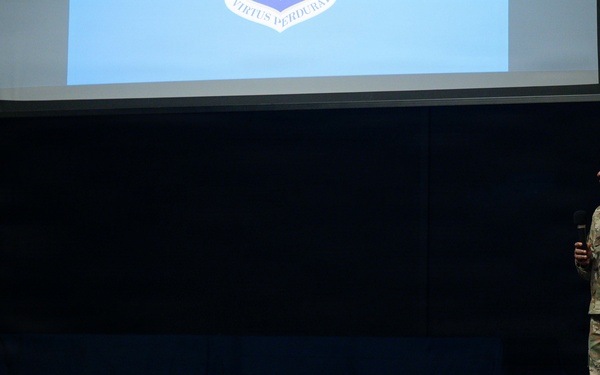 86th AW leadership sharpens focus with all call