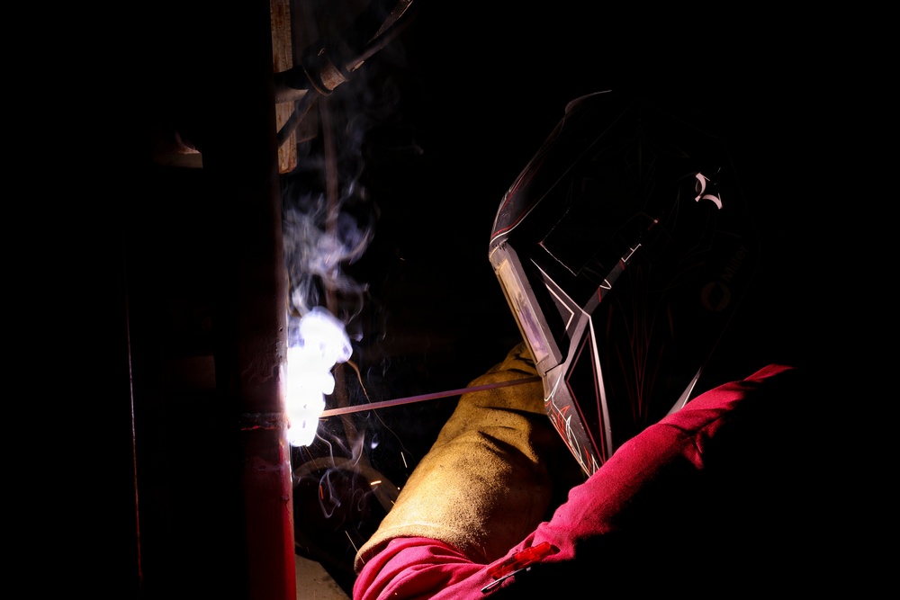 USS Mahan (DDG 72) Routine Operations