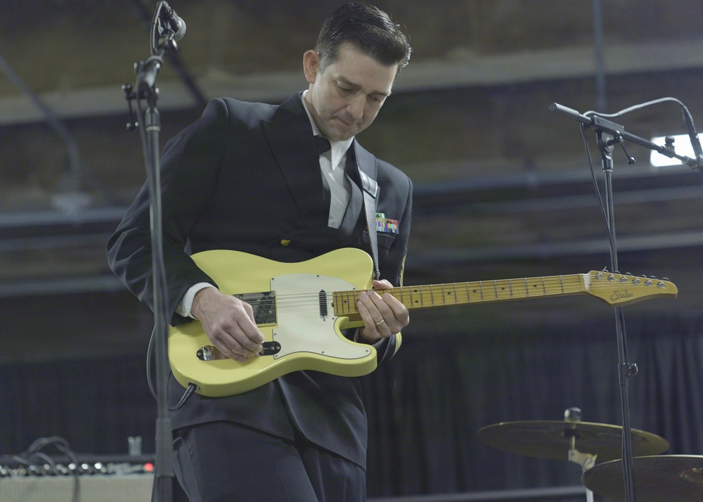Navy Band Northwest Performs at the Navy All-American Bowl