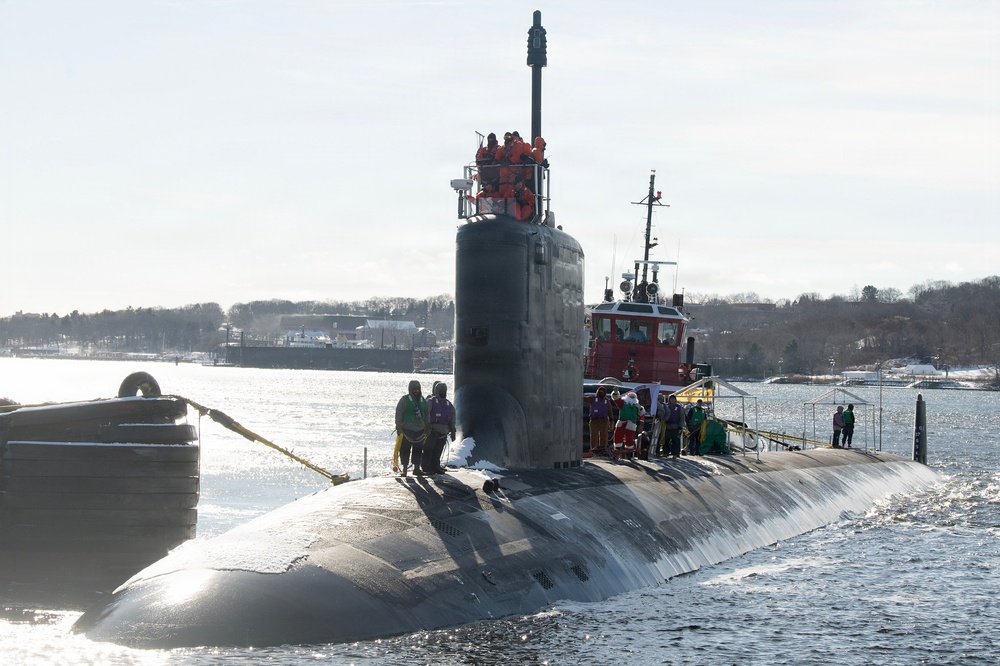 PCU Idaho (SSN 799) Arrives at Submarine Base New London