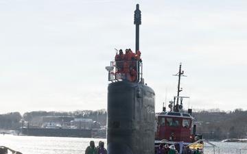 PCU Idaho (SSN 799) Arrives at Submarine Base New London