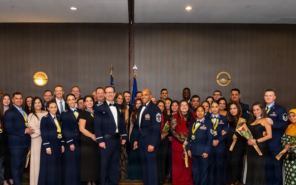 433rd AW Leaders, Air Force Cross Recipient Recognize Readiness and Excellence