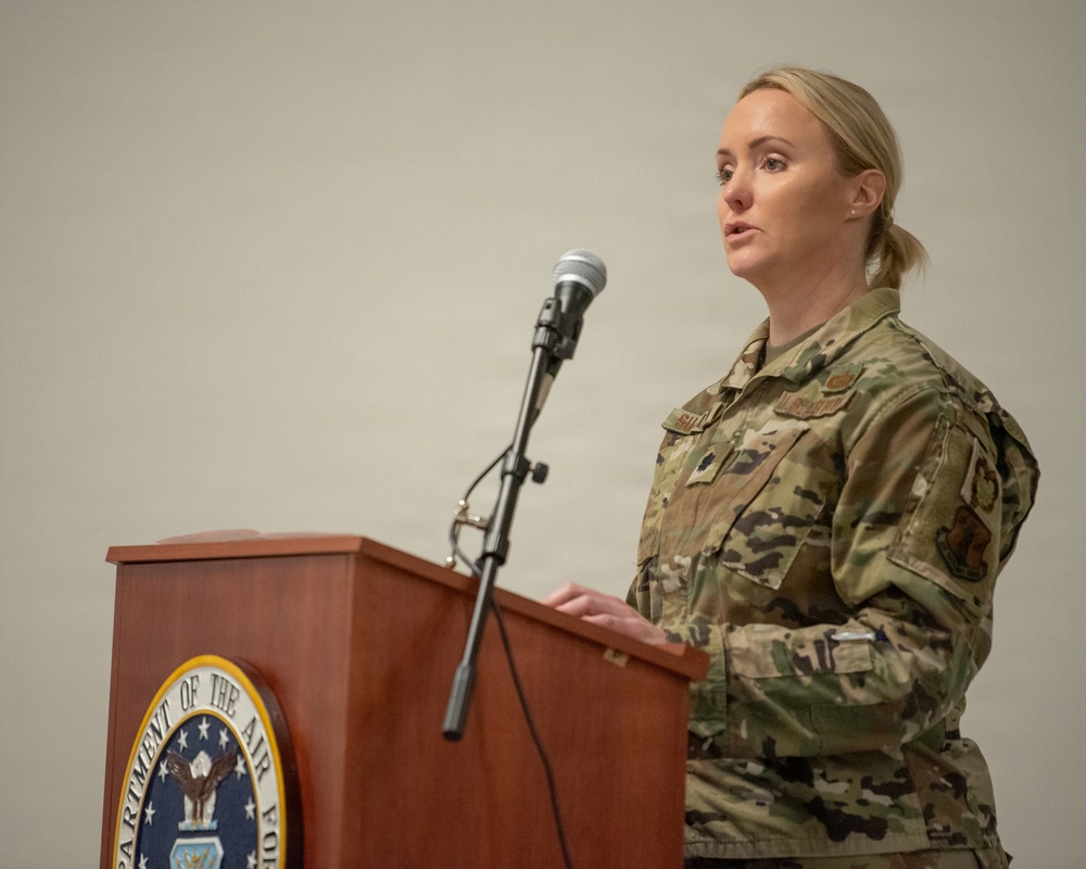 123rd Communcations Squadron welcomes new commander