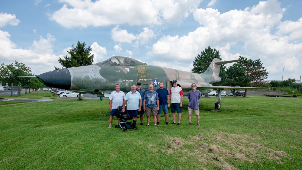 Kentucky Air Guard hosts retirees at Maintenance Luncheon