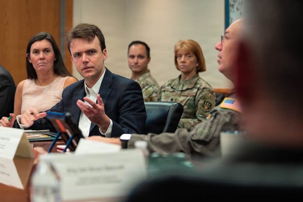Congressional staffers visit Kentucky Air National Guard Base