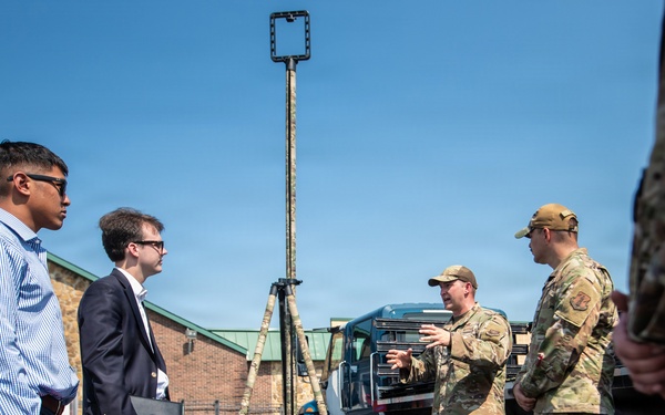 Congressional staffers visit Kentucky Air National Guard Base