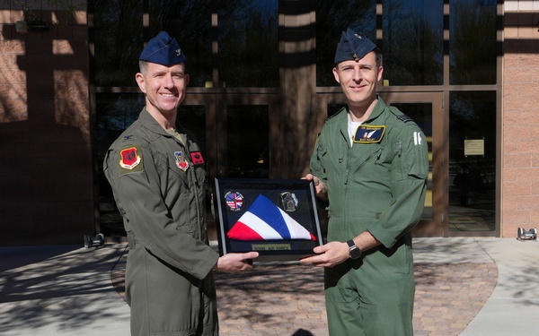 Royal Air Force Delegation thanks 432nd Wing/432nd Air Expeditionary Wing
