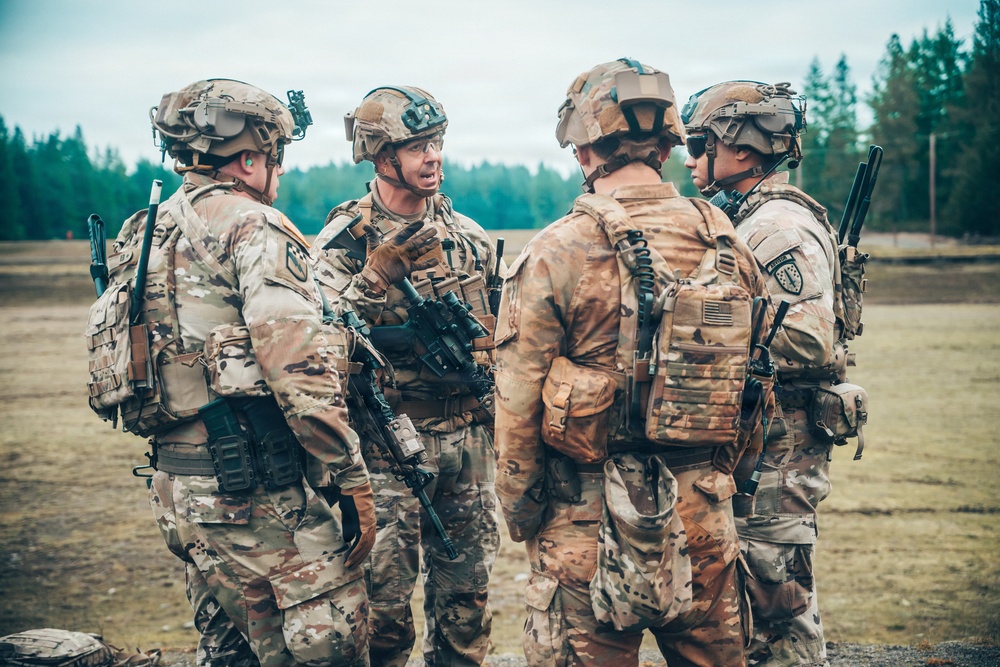 5SFAB conducts buddy team live fire training