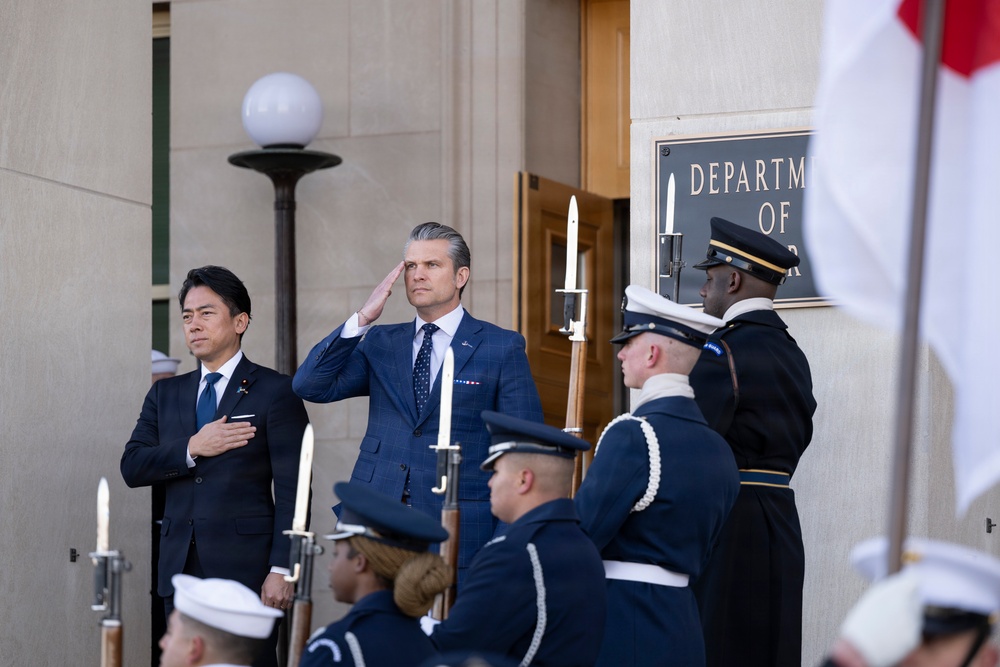 SW Hosts Japanese Minister of Defense at Pentagon