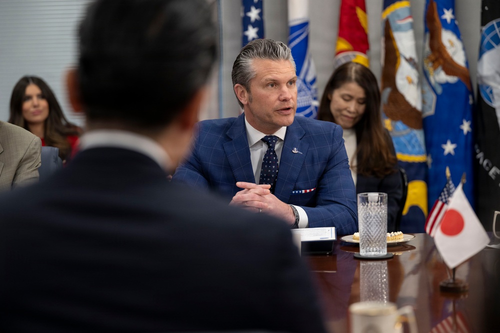 SW Hosts Japanese Minister of Defense at Pentagon