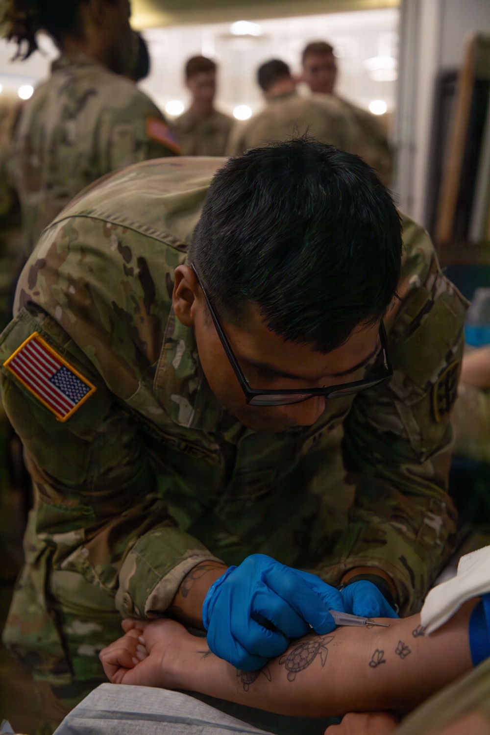 U.S. Soldiers Conduct Blood Transfusion Training