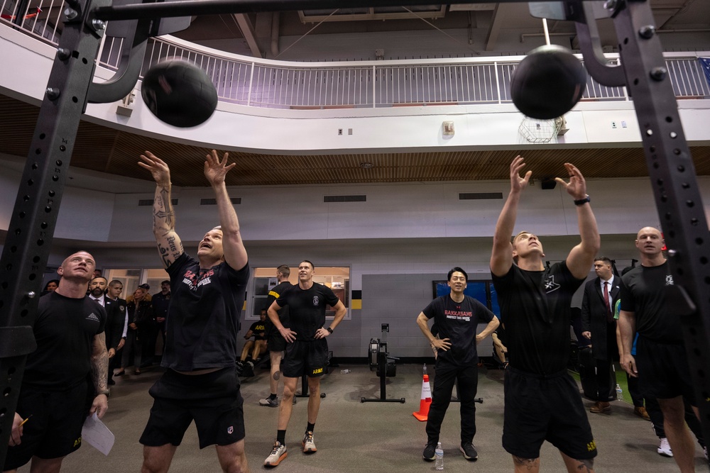 SW Hosts PT with Japanese Minister of Defense