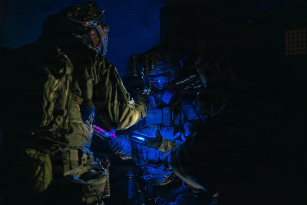 1SFG(A) CBRN detachment sharpens tactical proficiency in training scenarios