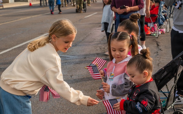 Luke Airmen Celebrate Community