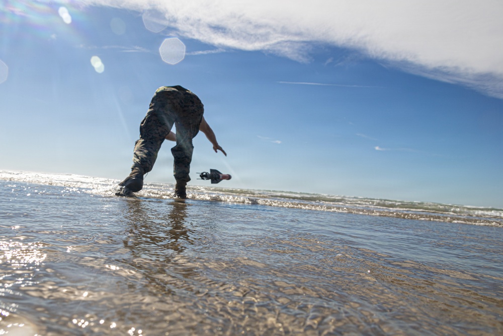 11th MEU Conducts Autonomous Underwater Vehicles Familiarization