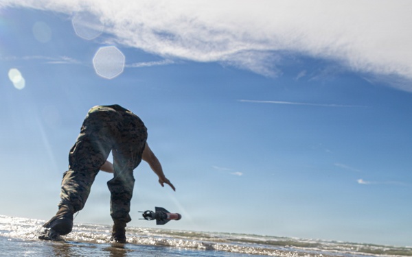 11th MEU Conducts Autonomous Underwater Vehicles Familiarization