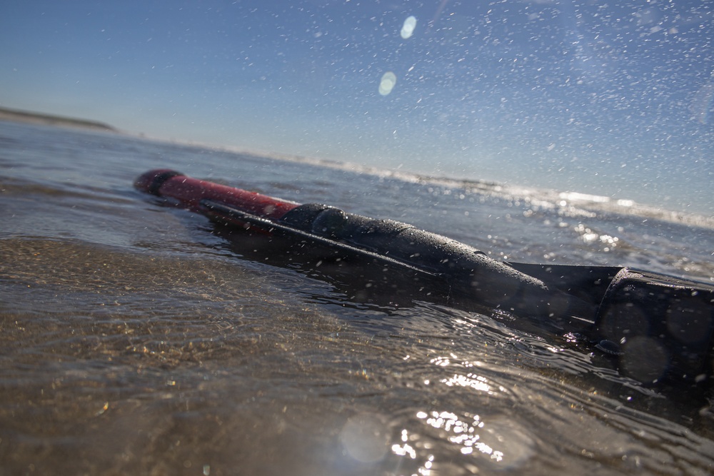 11th MEU Conducts Autonomous Underwater Vehicles Familiarization