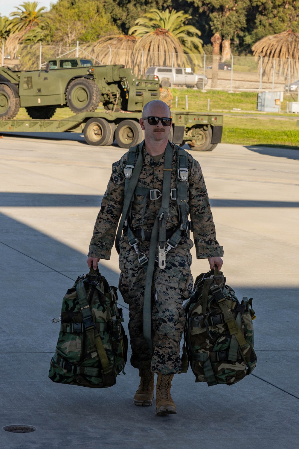 Skyfall: 1st DSB Marines conduct Combat Load Parachute Operations