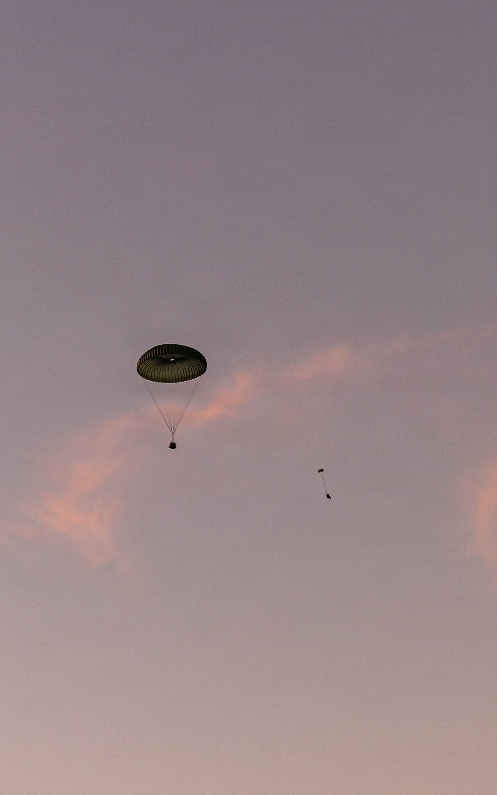 Skyfall: 1st DSB Marines conduct Combat Load Parachute Operations