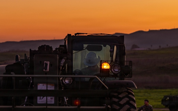 Skyfall: 1st DSB Marines conduct Combat Load Parachute Operations
