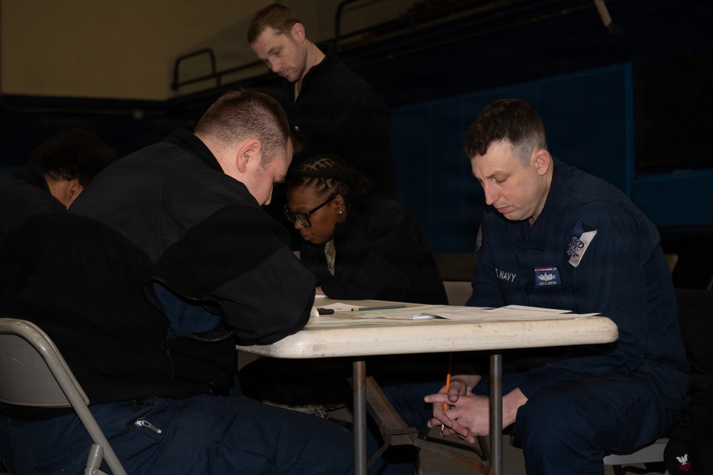 Ronald Reagan Sailors Take Navy-wide Advancement Exam