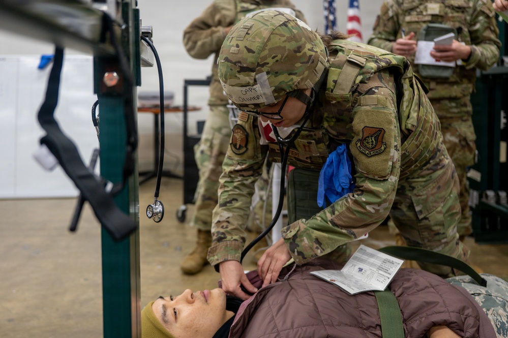 Sprint 26-2: 35th MDG conducts casualty care
