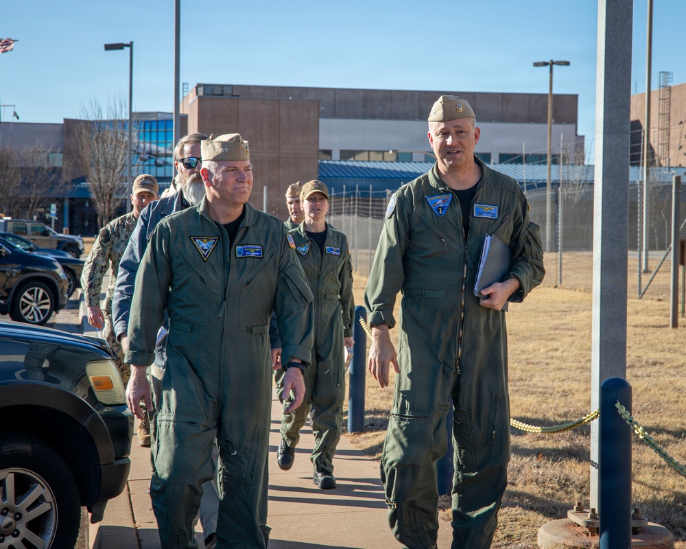 Rear Adm. Brophy Visits Strategic Communications Wing 1