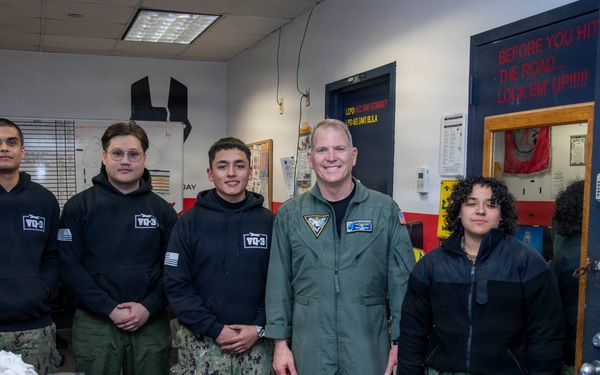Rear Adm. Brophy Visits Strategic Communications Wing 1