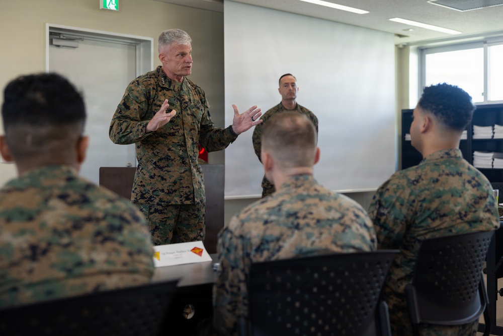 MACG-18 hosts staff sergeant symposium