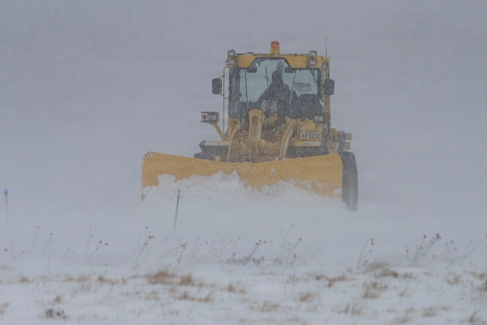 Snow removal teams keep Misawa AB flightline mission ready