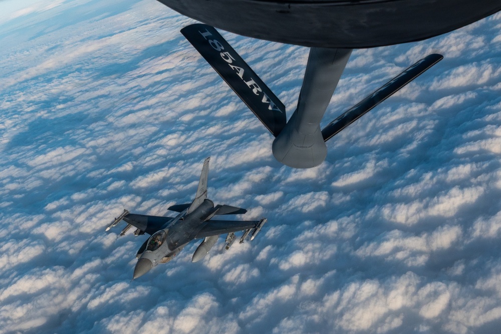 74th EARS conducts aerial refueling mission within CENTCOM AOR