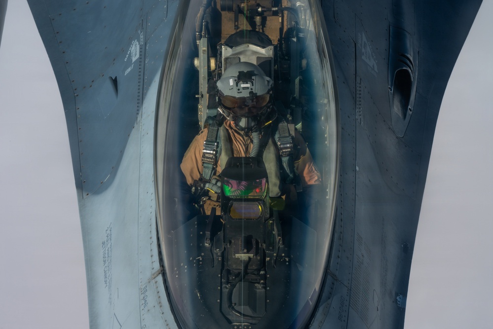 74th EARS conducts aerial refueling mission within CENTCOM AOR