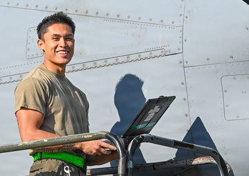 61st AMXS Engine Maintenance