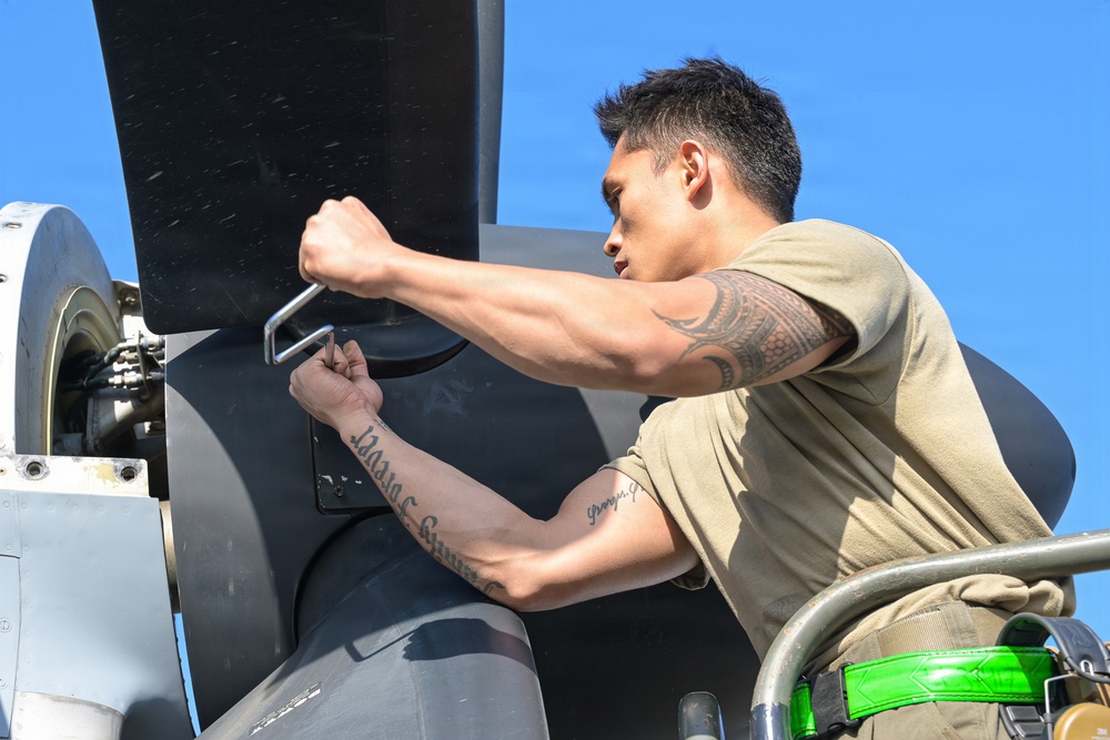 61st AMXS Engine Maintenance