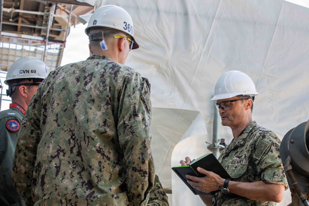 Ike Conducts Planned Incremental Availability maintenance period