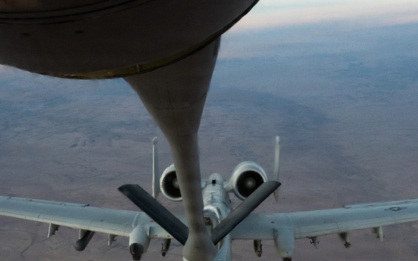 74th EARS conducts an air refueling mission within CENTCOM AOR